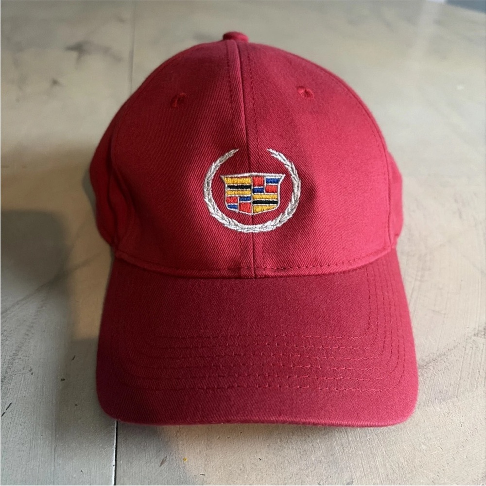 Vintage Red Adult Adjustable Auto-Car Cadillac Symbol Baseball Cap Red